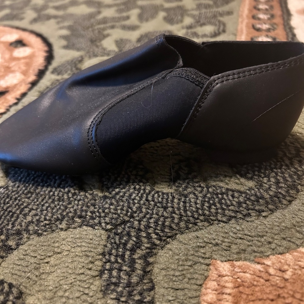 Dance shoes - Picture 2 of 3